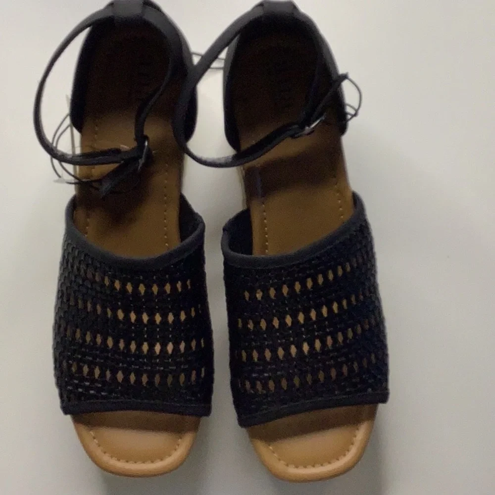 a.n.a Size 10 Women’s Black Lisa Wedge Sandals, New With Tags.